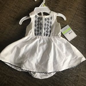 NWT baby dress with bloomers